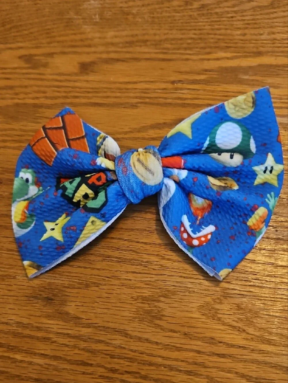 Character Bows On Clips